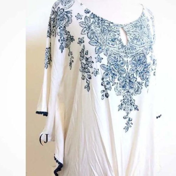 CJ Banks Tops - Cut banks rhinestone batwing sleeves 2X (1A-0035)